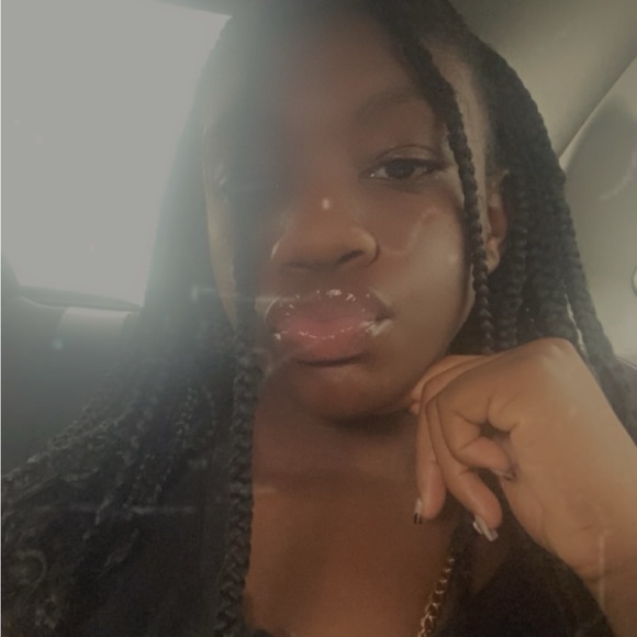 Meet your Posher, Aniyah - Picture 1 of 1